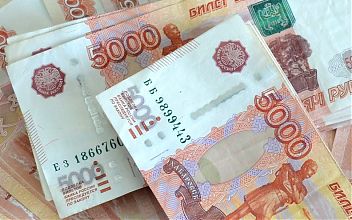 Липецкого бизнесмена оштрафуют на 50 тысяч за поддельные духи 