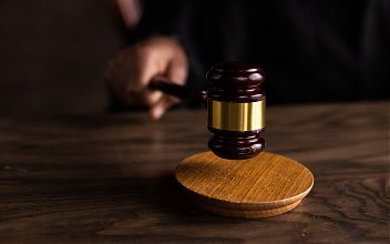 В Липецке суд оштрафовал специалиста по охране труда за травмированного на работе сварщика